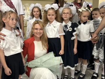 Дарья Лантратова: Сколько бы тебе не было лет, первоклассник ты или выпускник, ведешь сына или дочку в школу, — День знаний особый праздник в любом случае