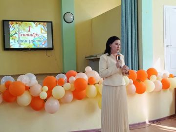 В луганских школах прозвенел первый звонок