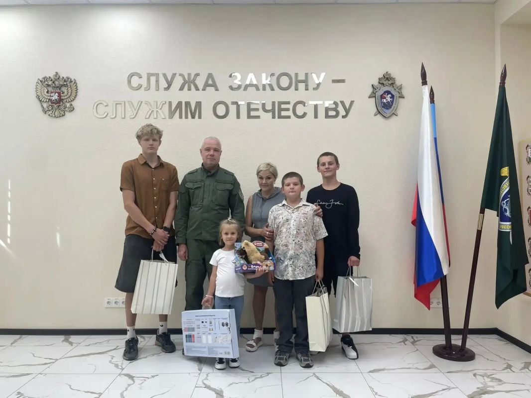 Офицеры Следственного комитета России посетили Луганскую Народную Республику