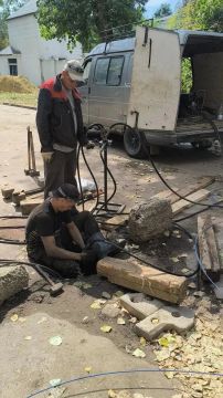 В Луганске единая управляющая компания заменила в многоэтажке старые коммуникаций с применением бестраншейной технологии