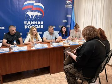 Дарья Лантратова: Без чего не проходит ни один день сенатора?