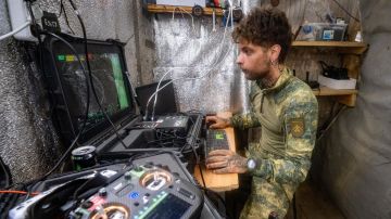БПЛА ВСУ атаковал цех по переработке молока в ЛНР - пострадали женщины