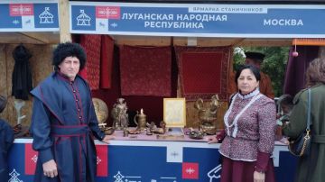 Мастера народного клуба «Левша» Луганского республиканского центра народного творчества представили ЛНР на XII Международном фестивале «Казачья станица Москва»