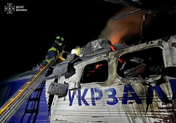 На Волыни ночью дрон атаковал тепловоз, начался пожар, сообщает ГСЧС