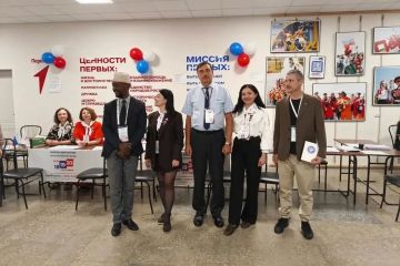 Иностранные наблюдатели посетили избирательные участки в ЛНР