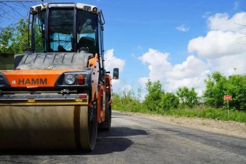 С начала года в ЛНР отремонтировали более 450 километров дорог