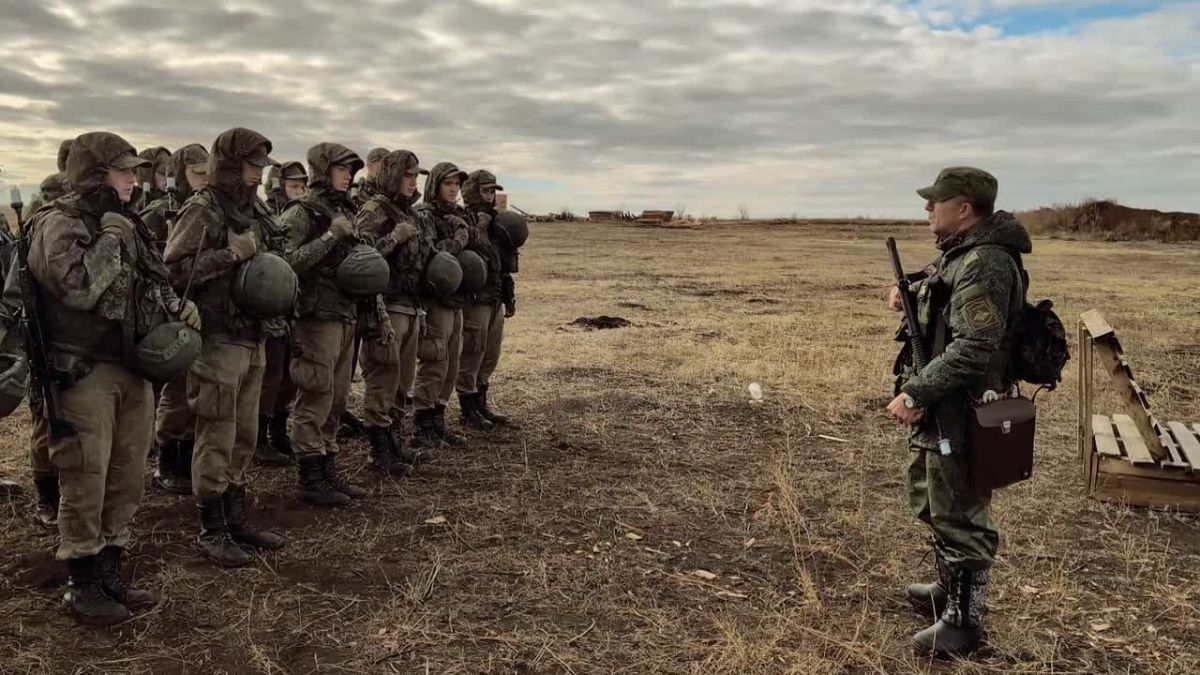 Есть такая профессия — Родину защищать!