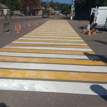 На улице 21-го МЮДа установили 2 новых павильона ожидания и произвели отсыпку аварийных участков дороги