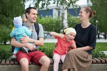 В ЛНР приняли план поддержки семей и многодетности до 2036 года