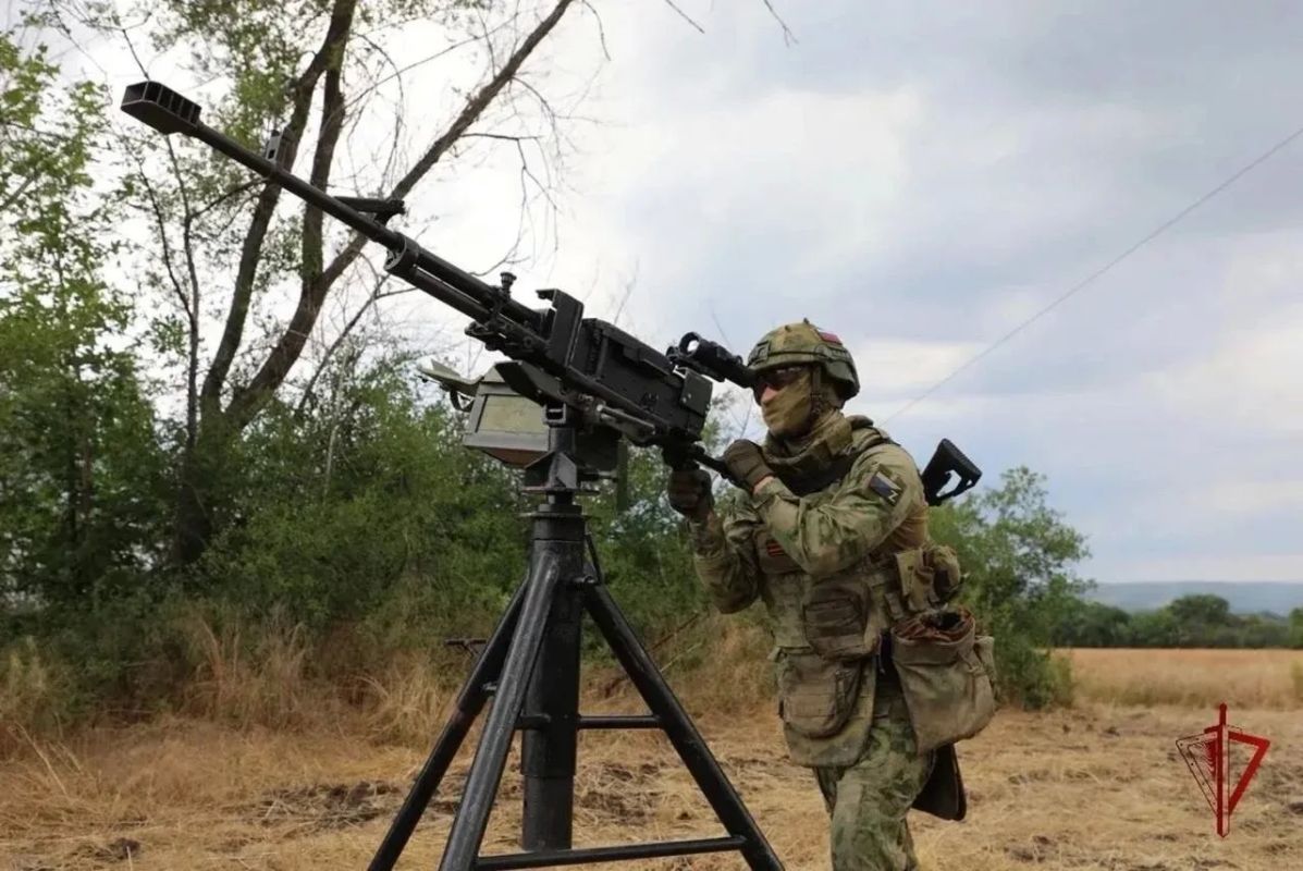 Почти 200 украинских беспилотников сбили над ЛНР за две недели