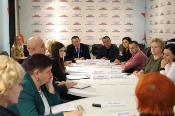 В ЛНР решили добиться доплат коммунальщикам, работающим под обстрелами