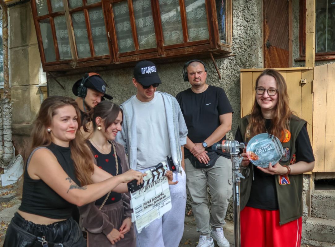 Мария Андреева, режиссёр-постановщик новеллы «Архитектор», объяснила, почему для съёмок выбрала именно Луганск