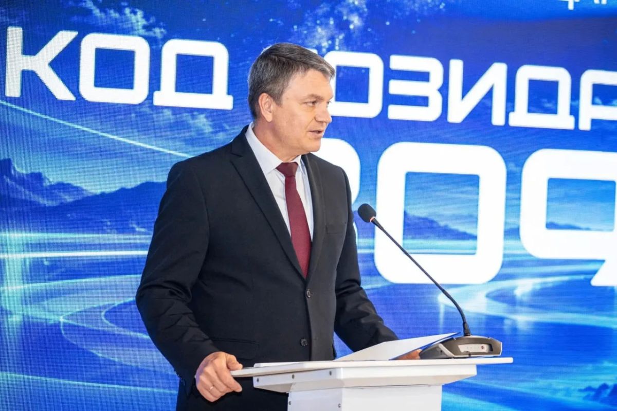Глава ЛНР дал старт образовательному семинару «Код созидания: 809»