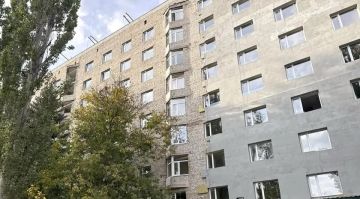 Единый заказчик и подрядчик начали ремонт фасада общежития ЛГМУ