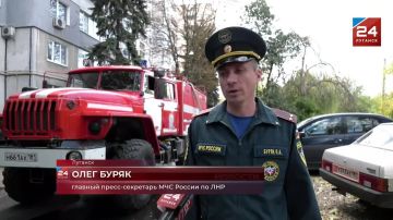 Густой дым накрыл центр Луганска: пожар вспыхнул в нежилом двухэтажном доме на улице Донецкой