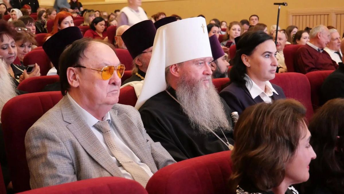 Впервые в Луганске проходит фестиваль духовной музыки