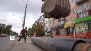 Новые дома вместо пустырей, обновленные больницы и школы, современная спортивная инфраструктура - спустя четыре года после воссоединения с Россией ЛНР меняет облик