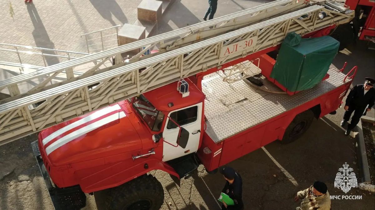 В Краснодоне из-за короткого замыкания загорелась квартира в многоэтажке