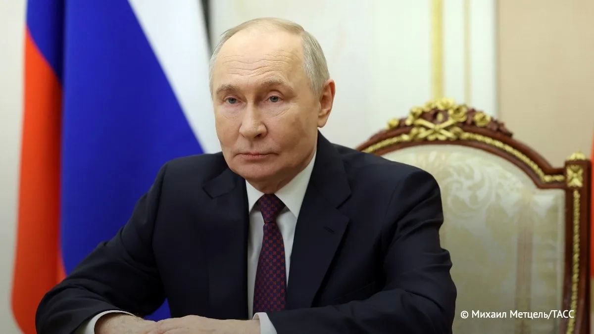 Путин поздравил россиян с Днем воссоединения исторических регионов с Россией