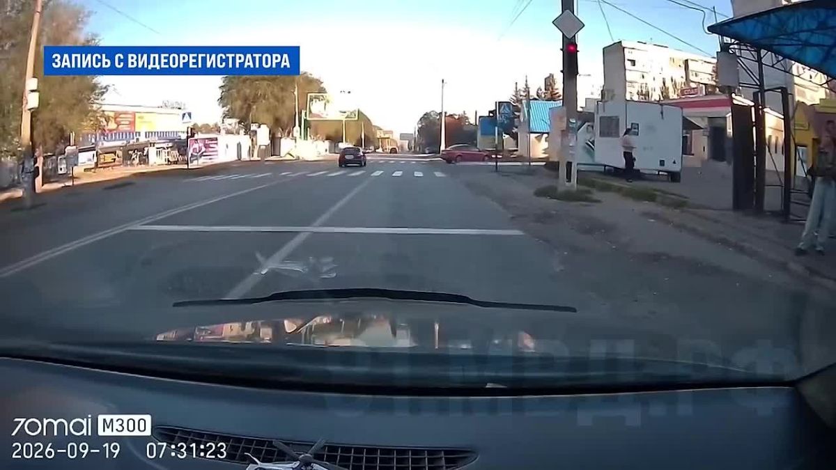 В Луганске наказали водителя, проехавшего на красный