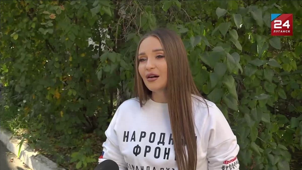 Пять комплектов новых бронежилетов и касок передал Народный фронт нашей телерадиокомпании