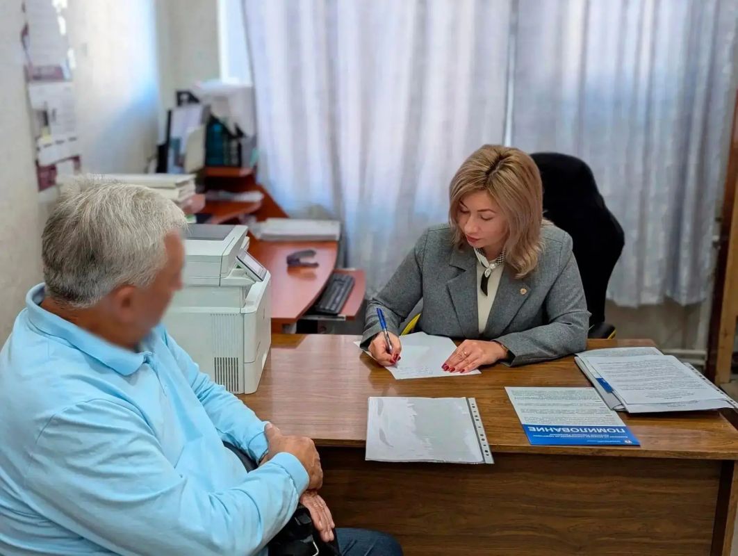 Осуждённым, состоящим на учете в УИИ УФСИН России по ЛНР, рассказали о процедуре помилования