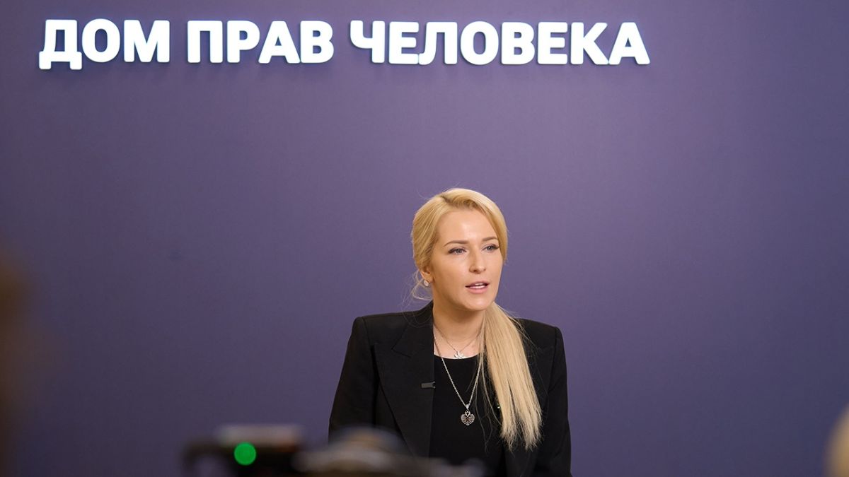 Лантратова обсудила со студентами Старобельска помощь и новые проекты