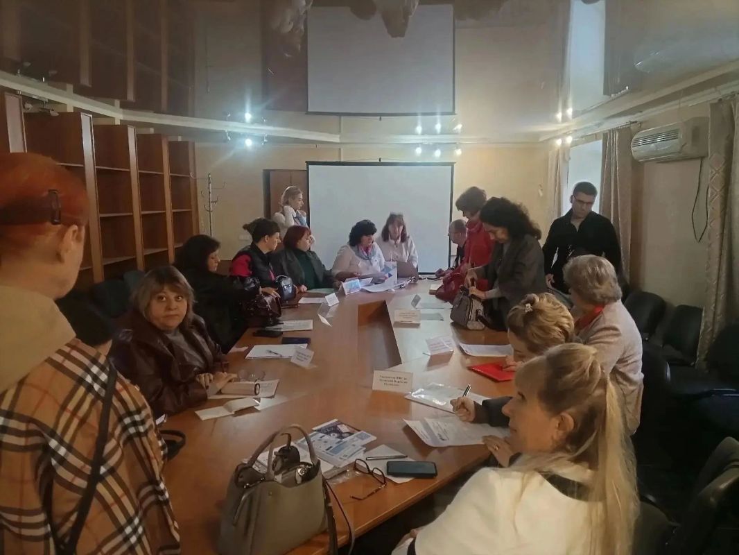20 октября 2026 года в Республиканском центре занятости населения ЛНР в городе Луганске состоялись ярмарка вакансий и семинар для выпускников ФГБОУ ВО «ЛГУ им. В. Даля»