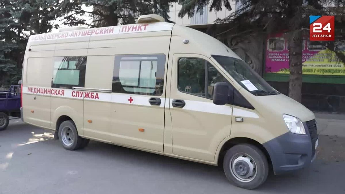Прививка от гриппа по пути за покупками: медики Антрацитовской городской больницы проводят выездную вакцинацию