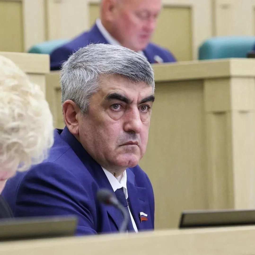 Герой России Эседулла Абачев стал сенатором от ЛНР