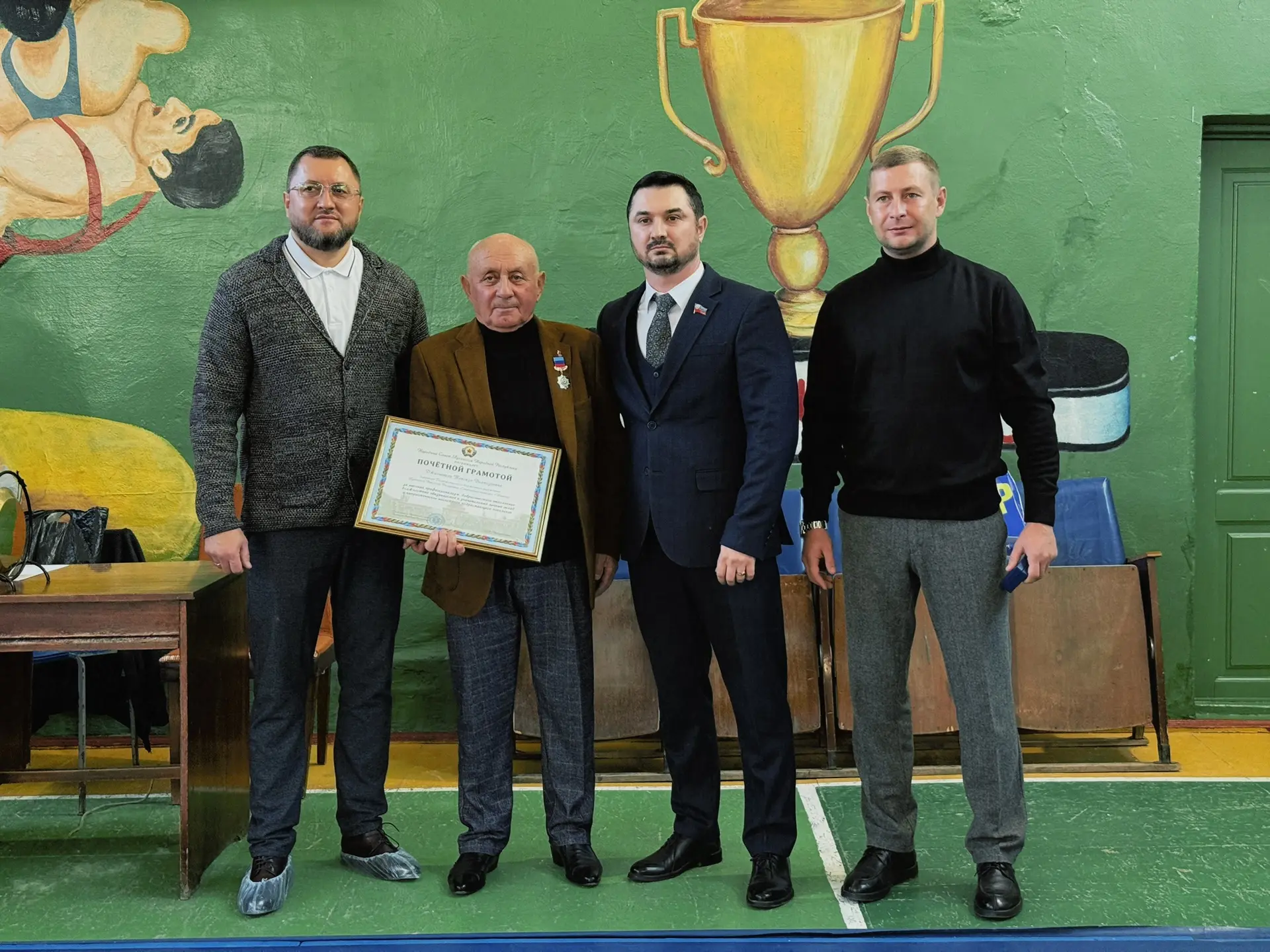 В 80 лет жить спортом так, что молодым есть чему поучиться!