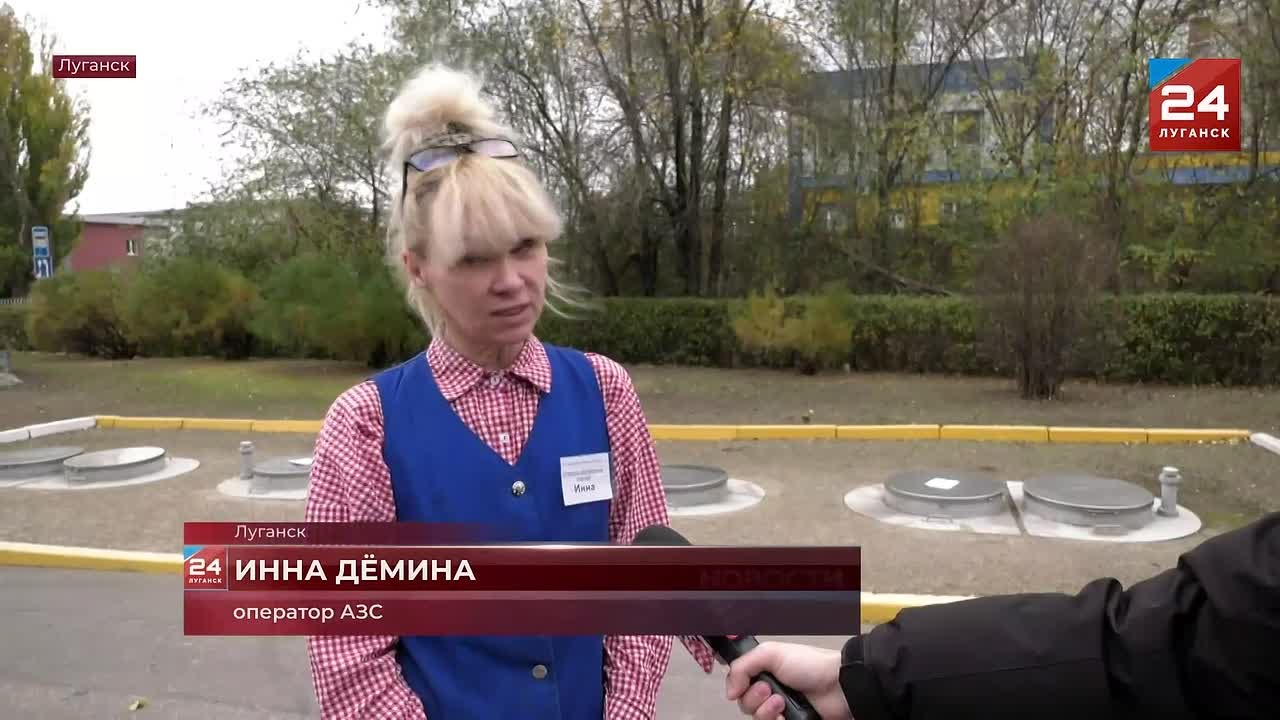 Все марки бензина дешевеют в ЛНР